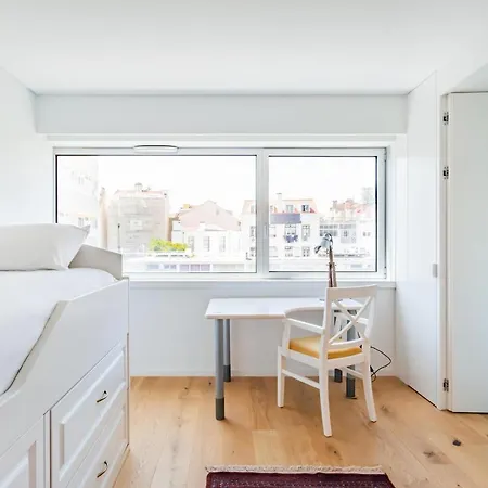Apartment Estrela Modern Flat @ Infante Santo Lisbon