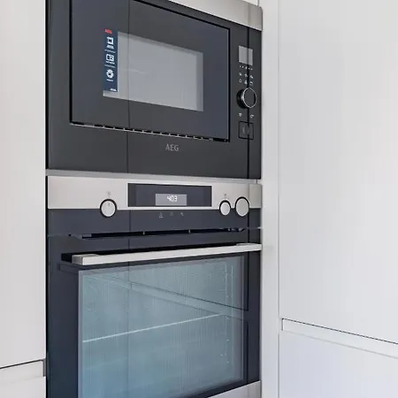 Estrela Modern Flat @ Infante Santo *