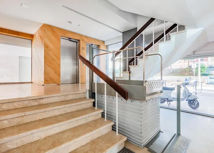 Estrela Modern Flat @ Infante Santo *