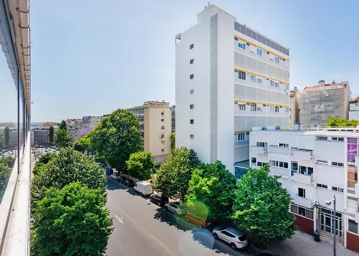 Estrela Modern Flat @ Infante Santo * Lissabon