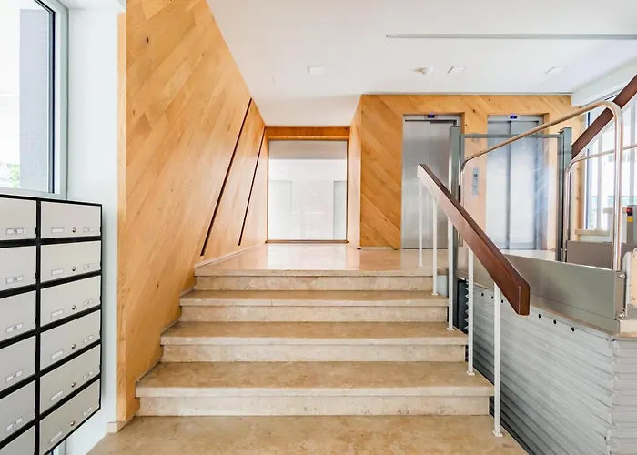 Estrela Modern Flat @ Infante Santo