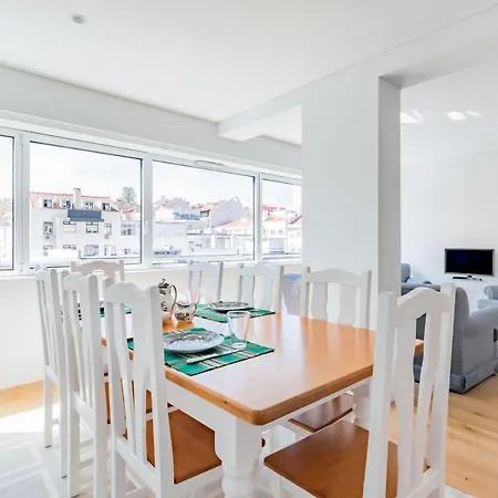Estrela Modern Flat @ Infante Santo Apartman Lisboa