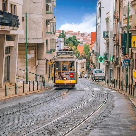 Estrela Modern Flat @ Infante Santo Lisboa