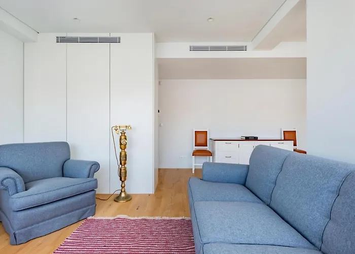 Estrela Modern Flat @ Infante Santo Lisboa